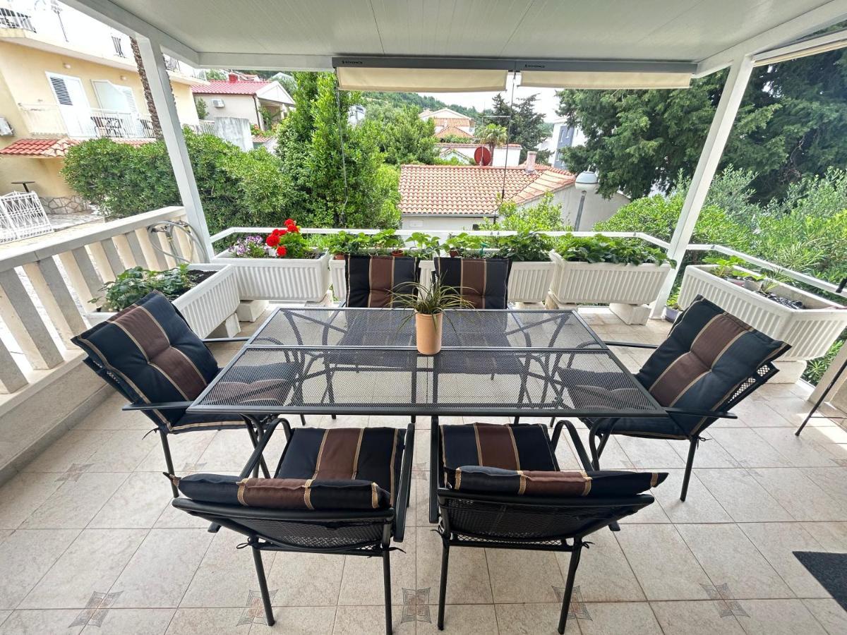 Apartments Sanda Промайна Екстер'єр фото